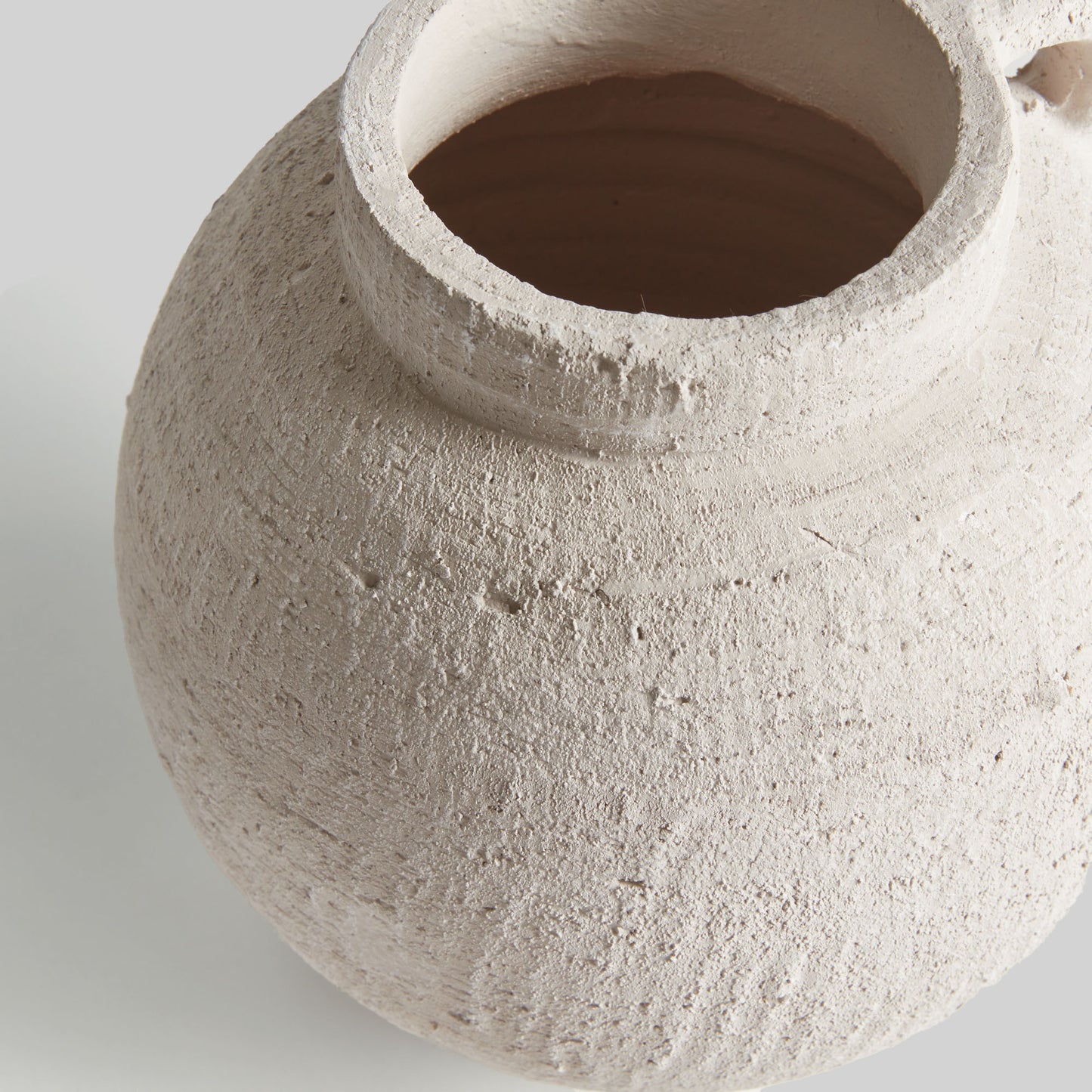 Amphora handled terracotta medium vase - stylish home accent (Image3).