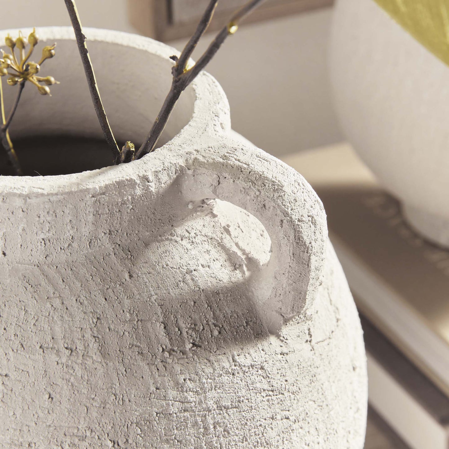 Amphora handled terracotta medium vase - stylish home accent (Image5).
