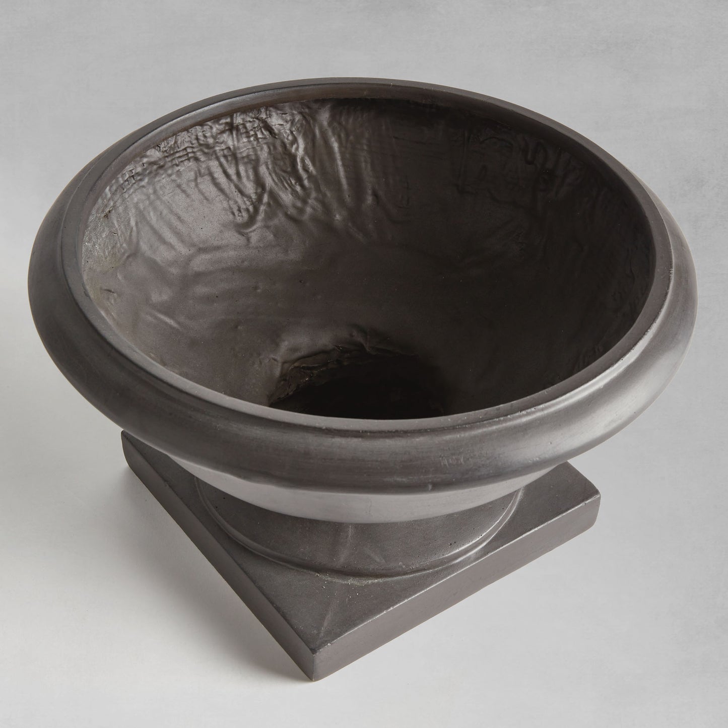 Antique black footed bowl 18.5 inch - stylish home accent (Image3).