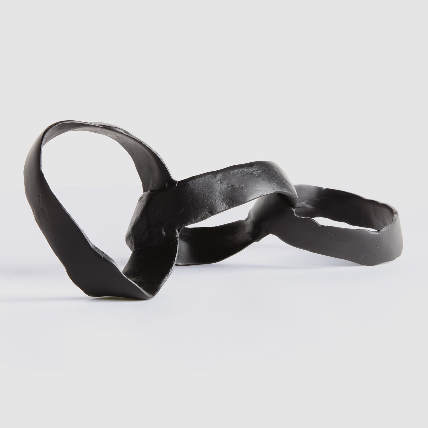 Black chain link aluminum sculpture - stylish home accent (Image5).