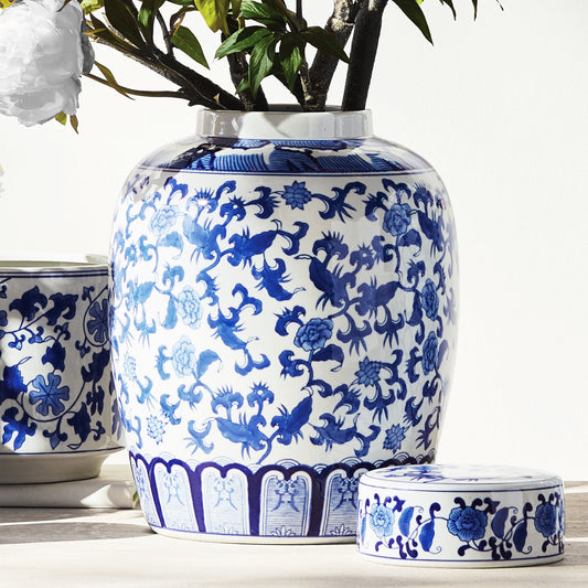 Blue and white ceramic lidded jar - stylish home accent (Image5).