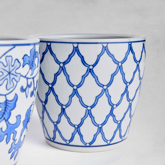Blue and white hand-painted ceramic midi pots (set of 4) - stylish home accent (Image2).