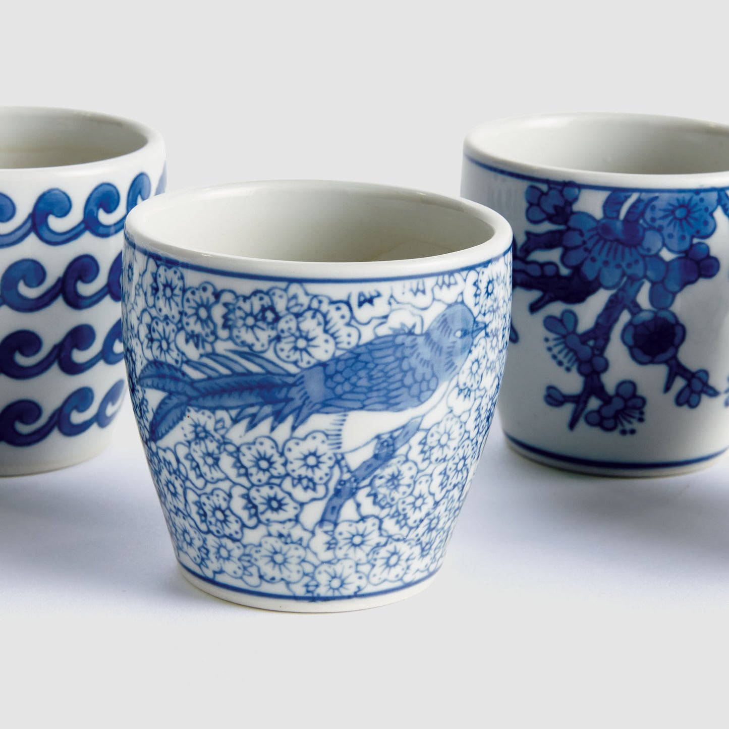 Blue and white porcelain mini flower pots (set of 6) - stylish home accent (Image6).