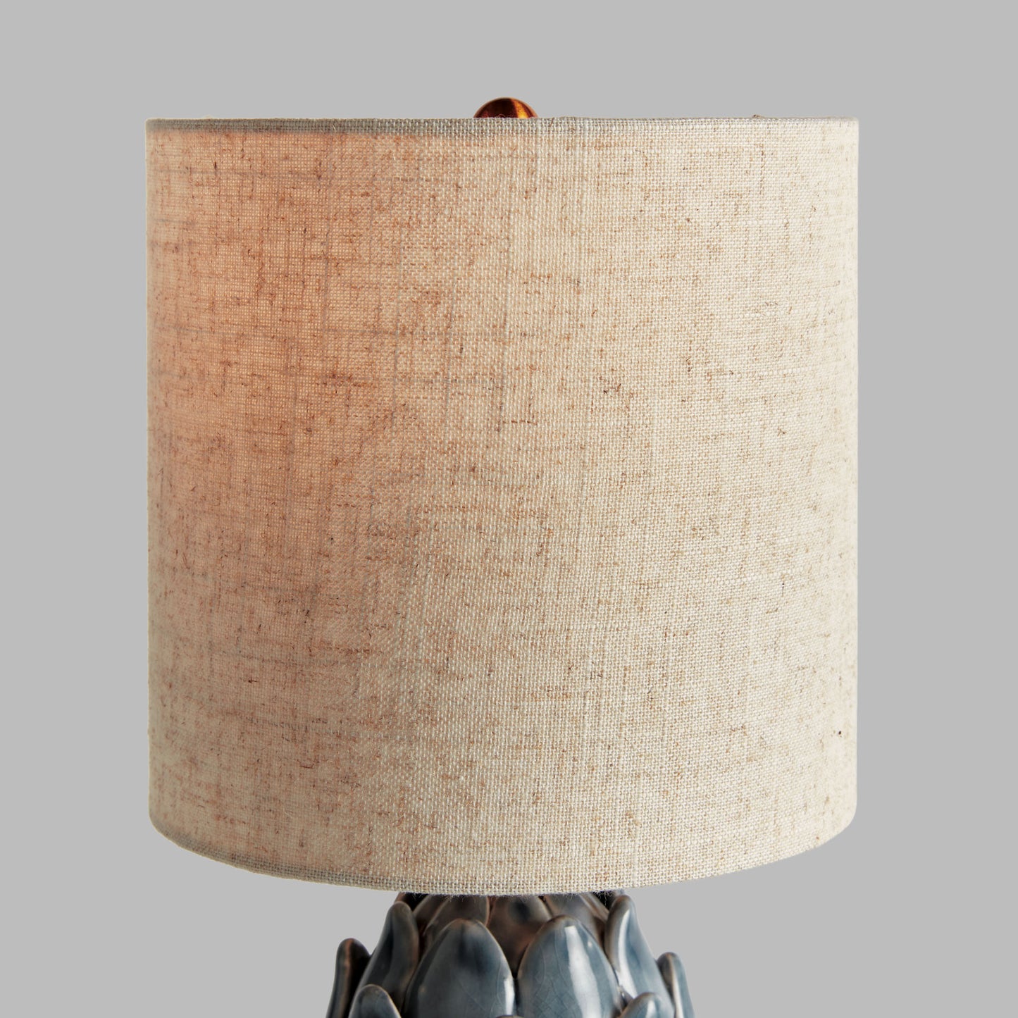 Blue artichoke ceramic lamp - stylish home accent (Image3).