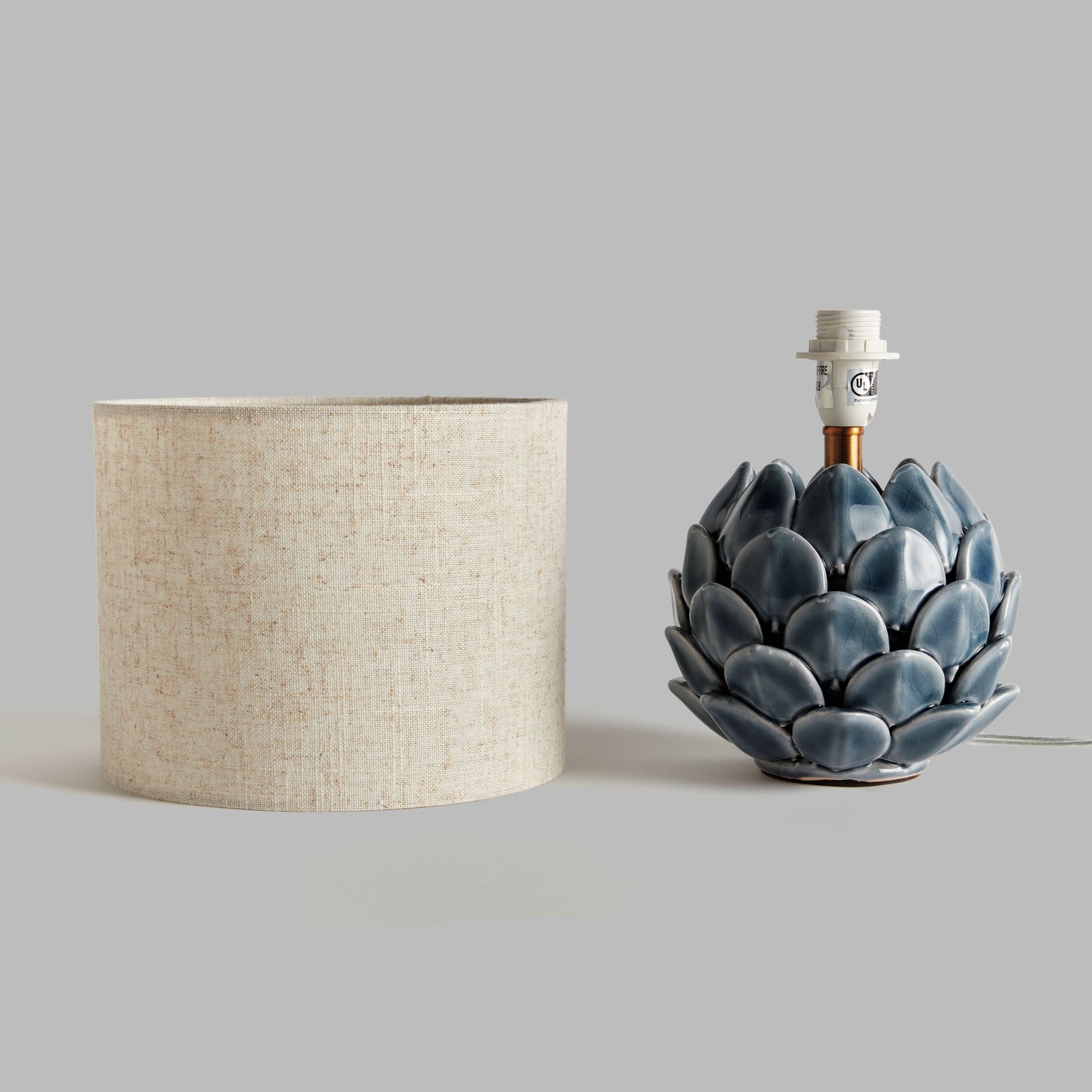 Blue artichoke mini lamp - stylish home accent (Image4).