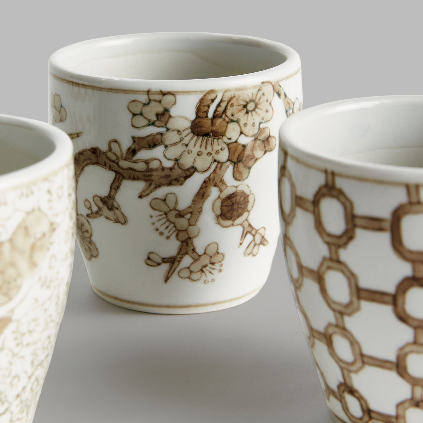 Chinoiserie brown ceramic mini flower pots (set of 6) - stylish home accent (Image5).