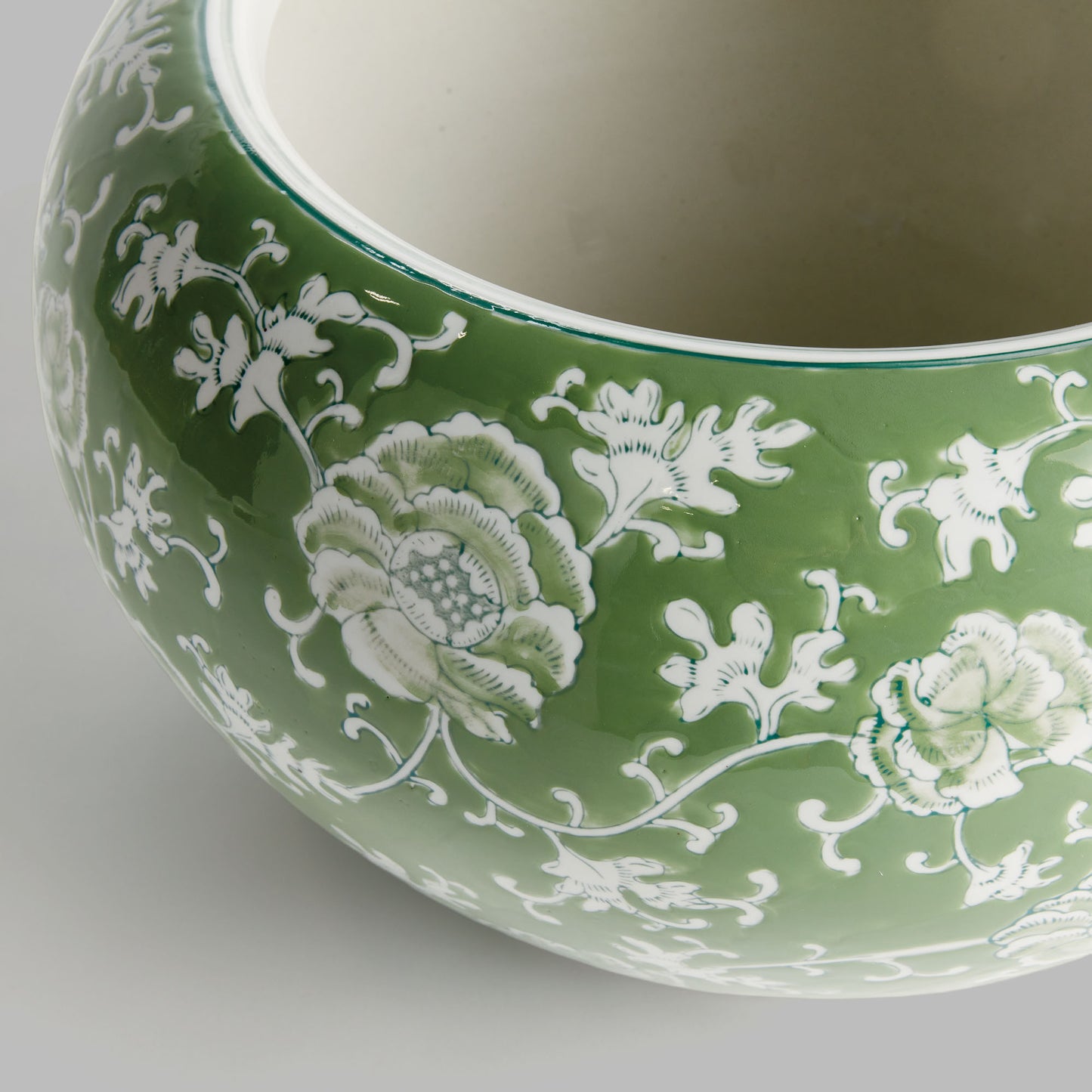 Chinoiserie green ceramic large planter - stylish home accent (Image4).
