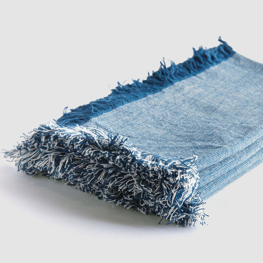 Dark blue cotton dinner napkins (set of 4) - stylish home accent (Image2).