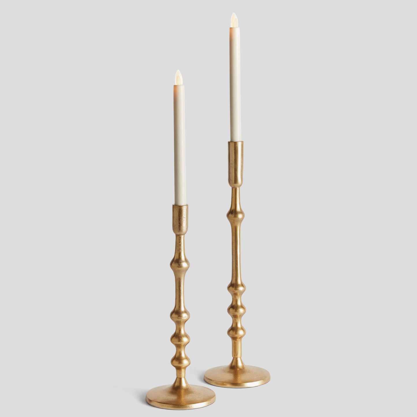 Gold aluminum taper holders (set of 2) - stylish home accent (Image4).