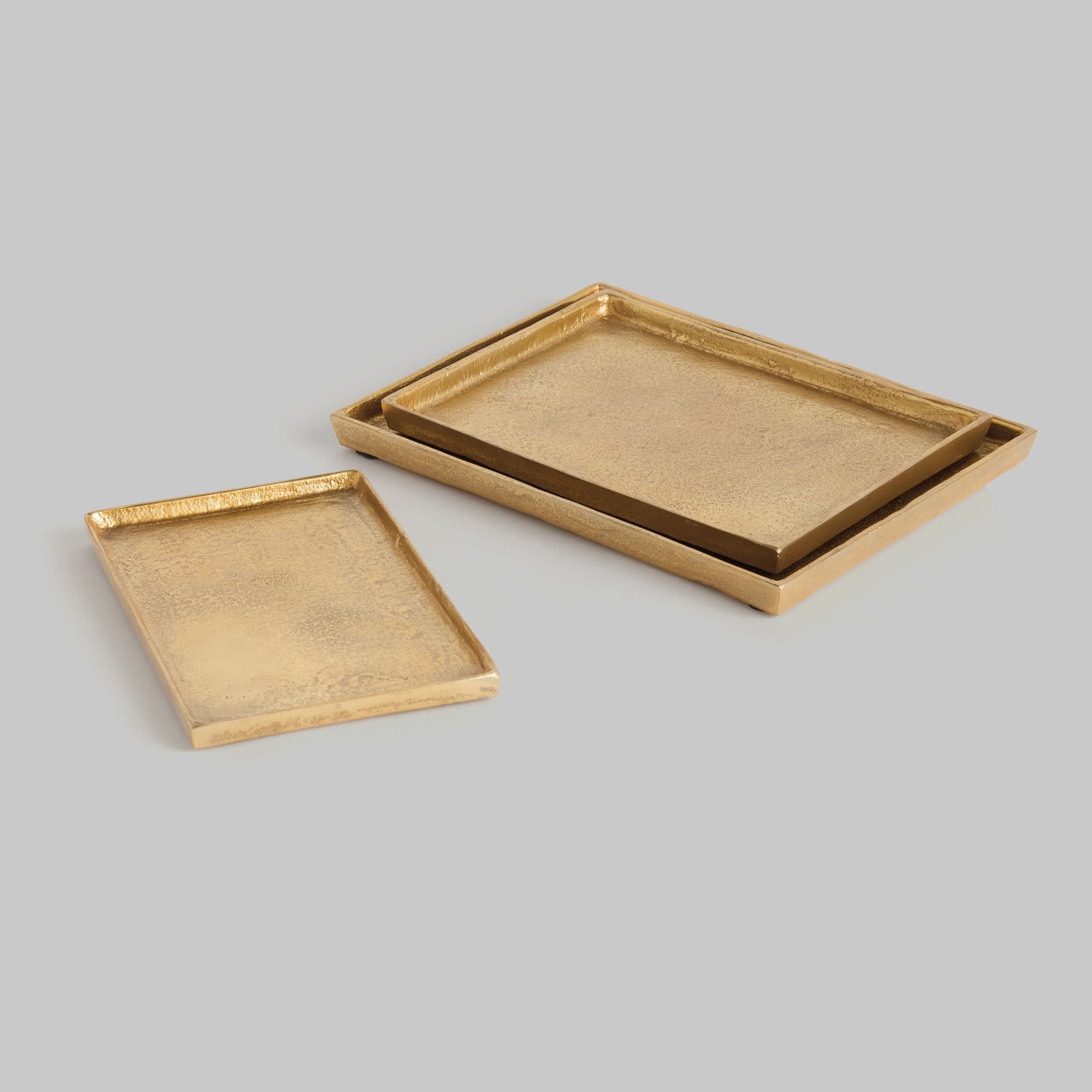 Gold rectangular decorative trays (set of 3) - stylish home accent (Image5).