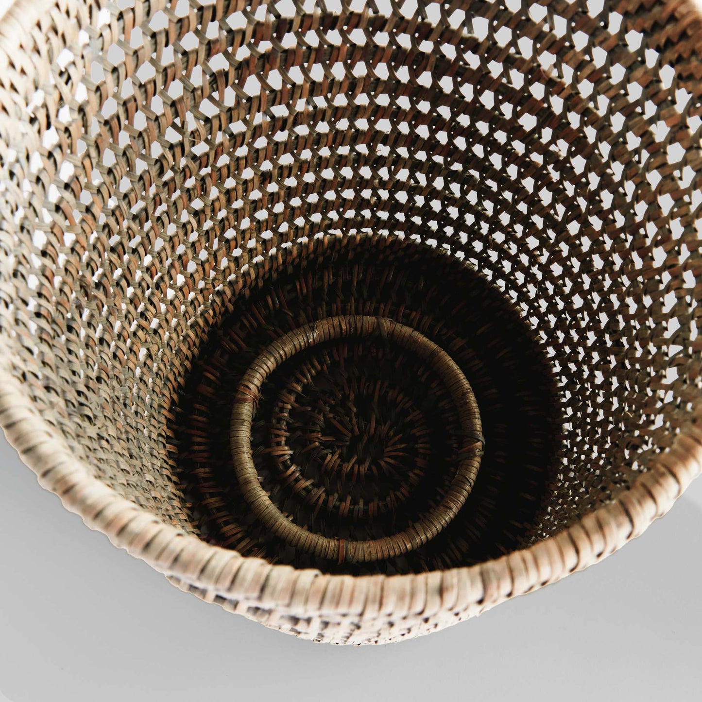 Gray rattan hurricane candle holder - stylish home accent (Image7).