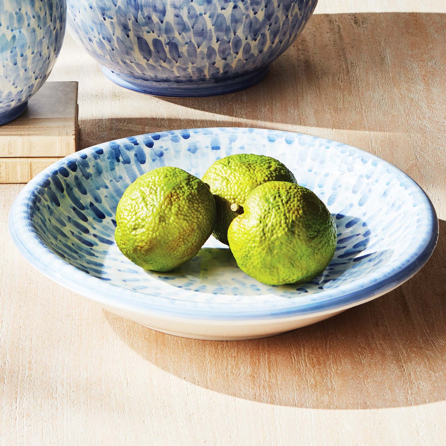 Handcrafted italian droplet ceramic bowl - stylish home accent (Image5).