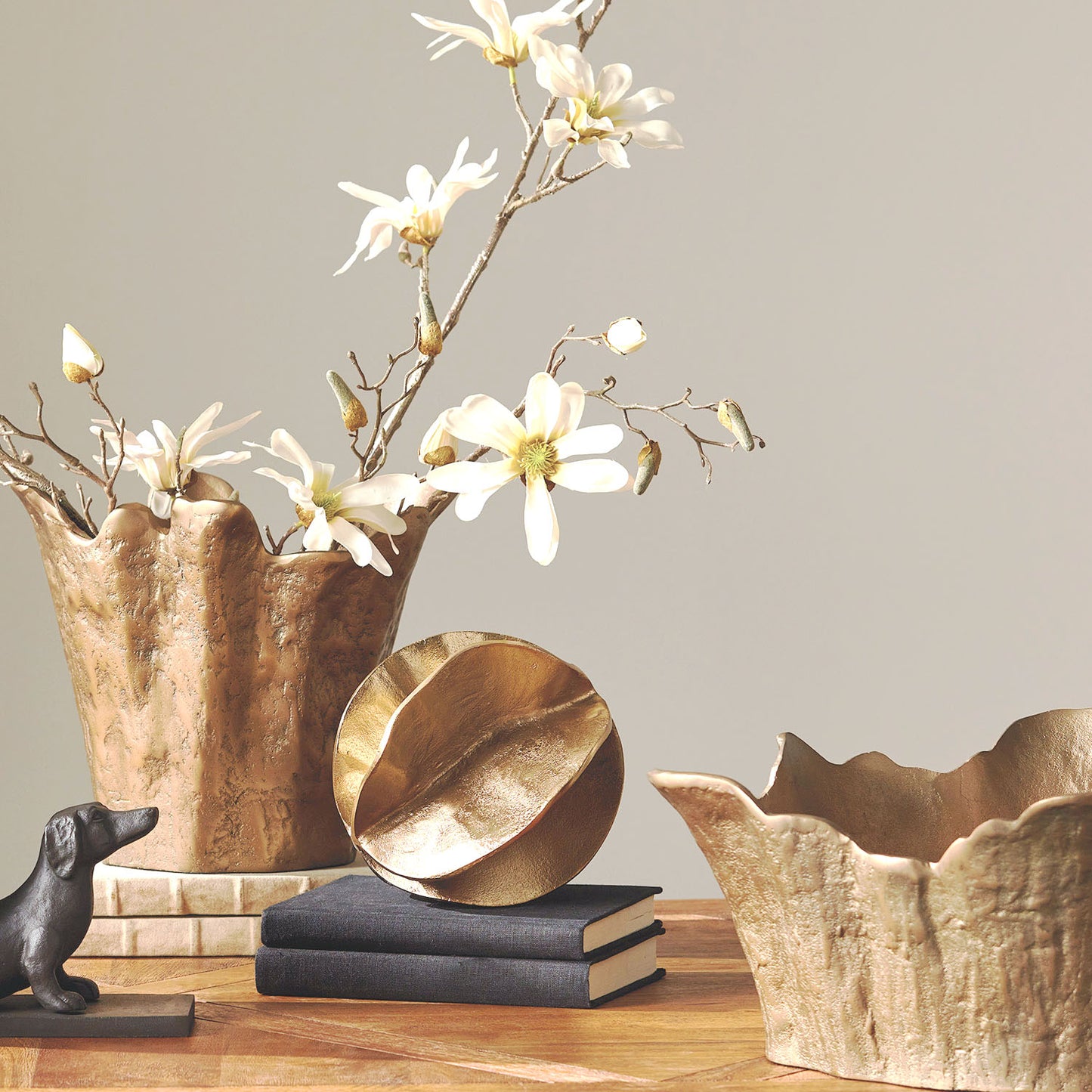 Large gold cast aluminum sculpture - stylish home accent (Image3).