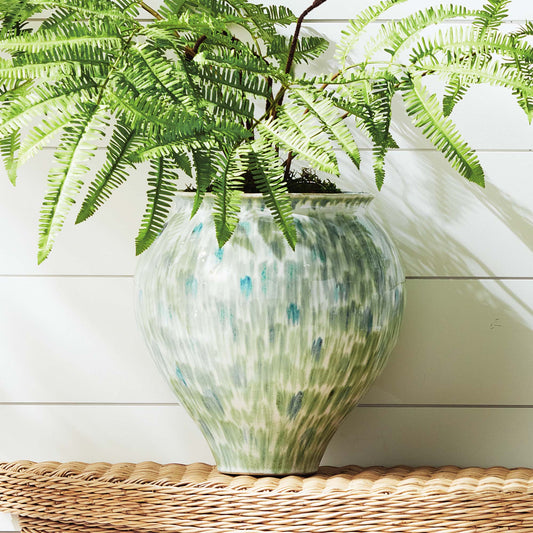 Large green stoneware vase - stylish home accent (Image5).