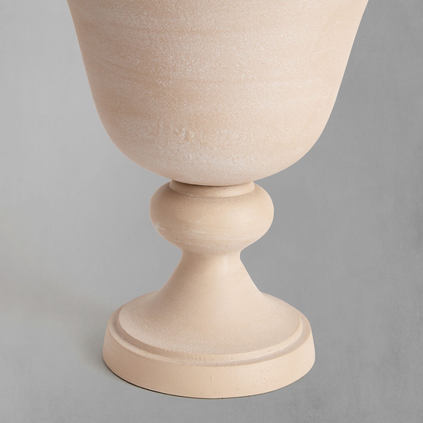 Large sandstone vase - stylish home accent (Image4).