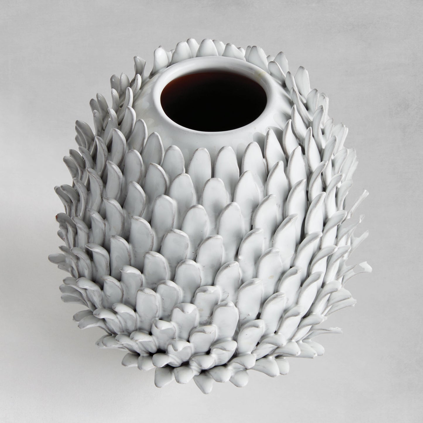 Petal decorative terracotta large vase, top view.