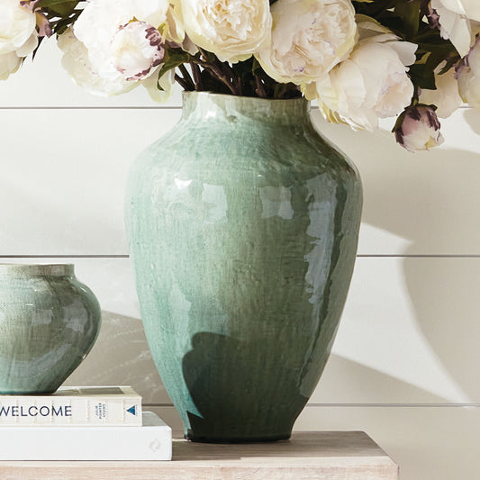 Sage green tall ceramic vase - stylish home accent (Image4).