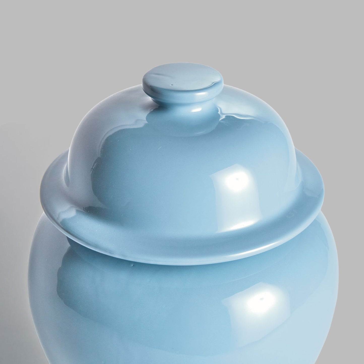 Small blue ceramic lidded ginger jar - stylish home accent (Image2).