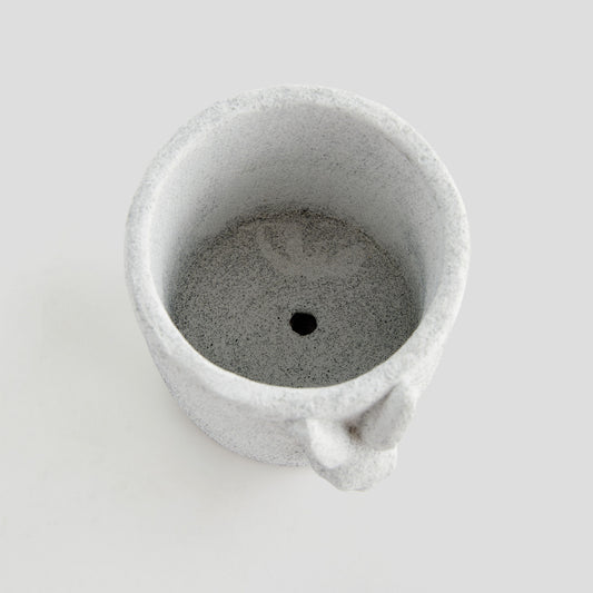 Small white concrete rabbit relief pot - stylish home accent (Image2).