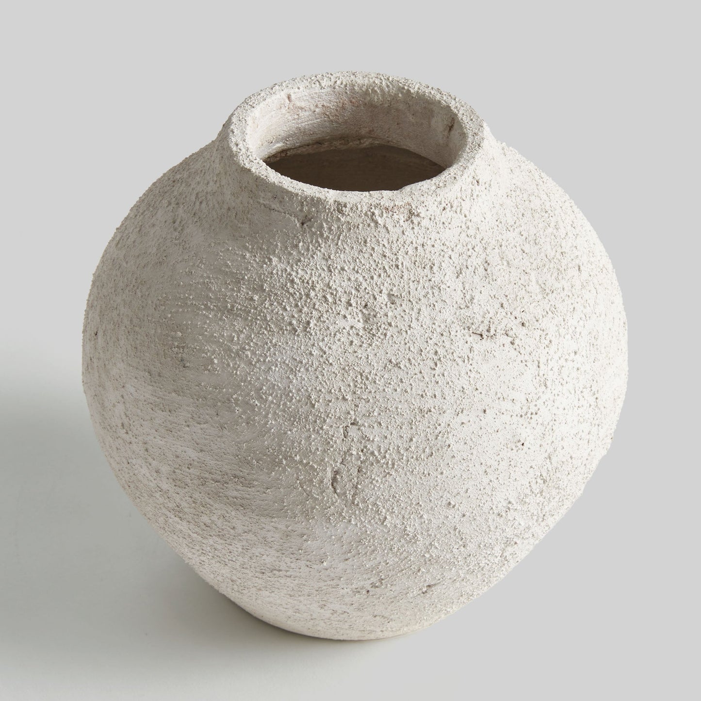 Textured ceramic round small vase - stylish home accent (Image3).