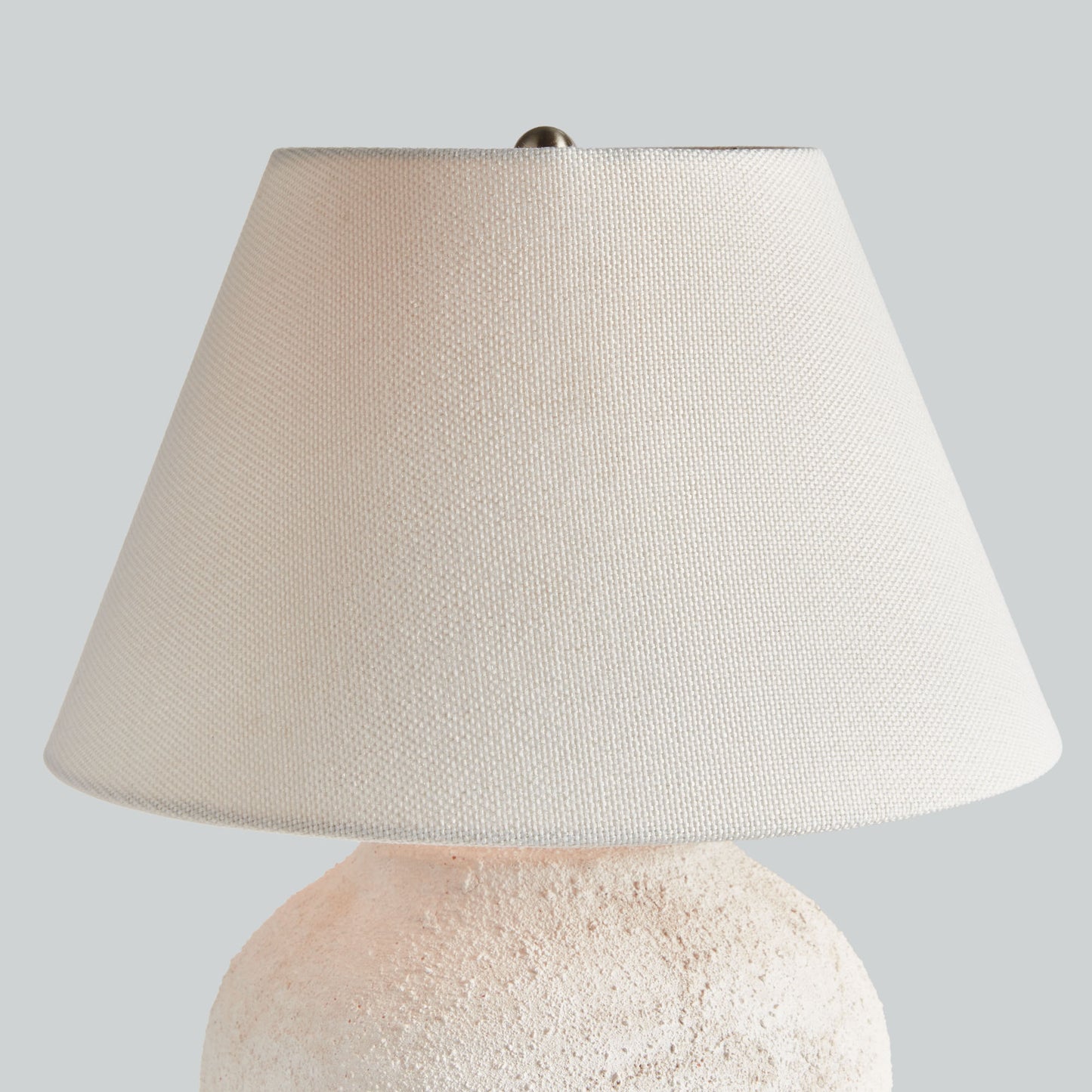 Textured white table lamp - stylish home accent (Image3).