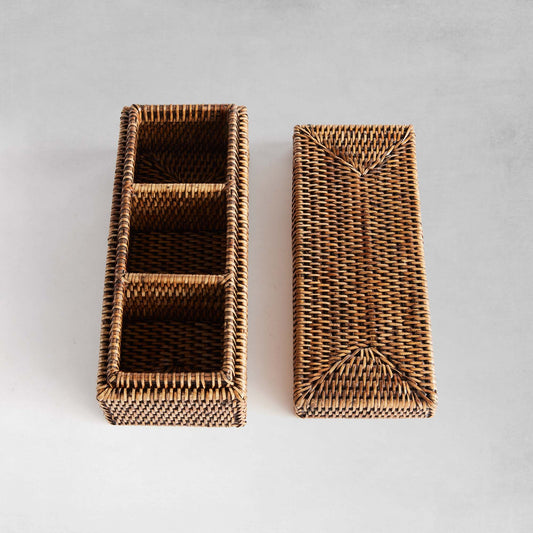 Warm brown rattan 3-compartment lidded box - stylish home accent (Image2).