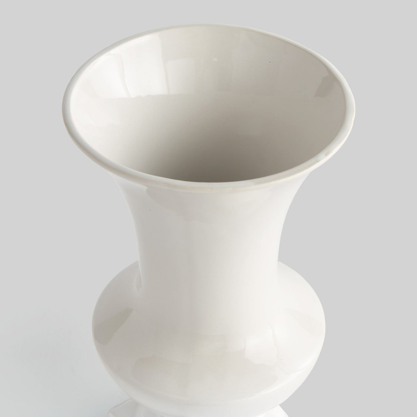 White ceramic trumpet vase - stylish home accent (Image2).