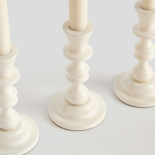 White enamel taper holders (set of 3) - stylish home accent (Image2).