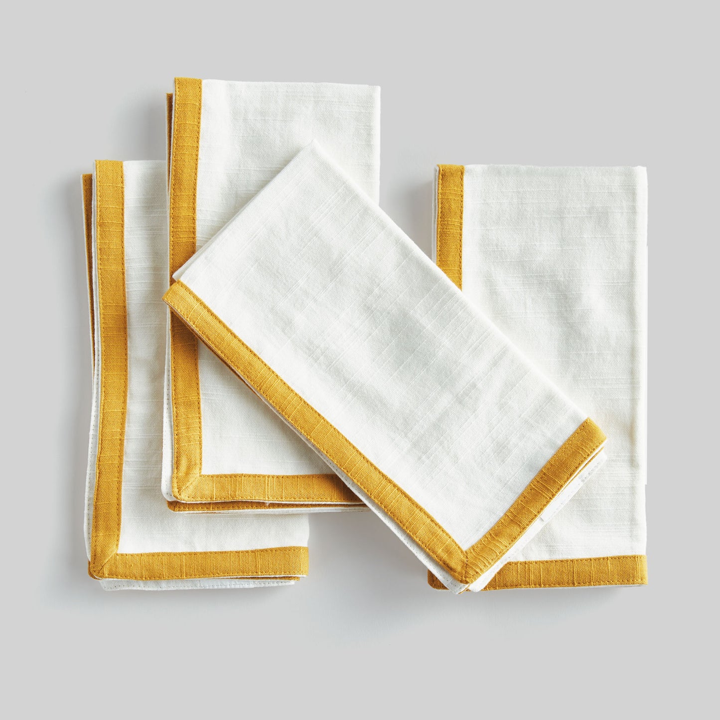 White with yellow honey border contton dinner napkins (set of 4) - stylish home accent (Image3).