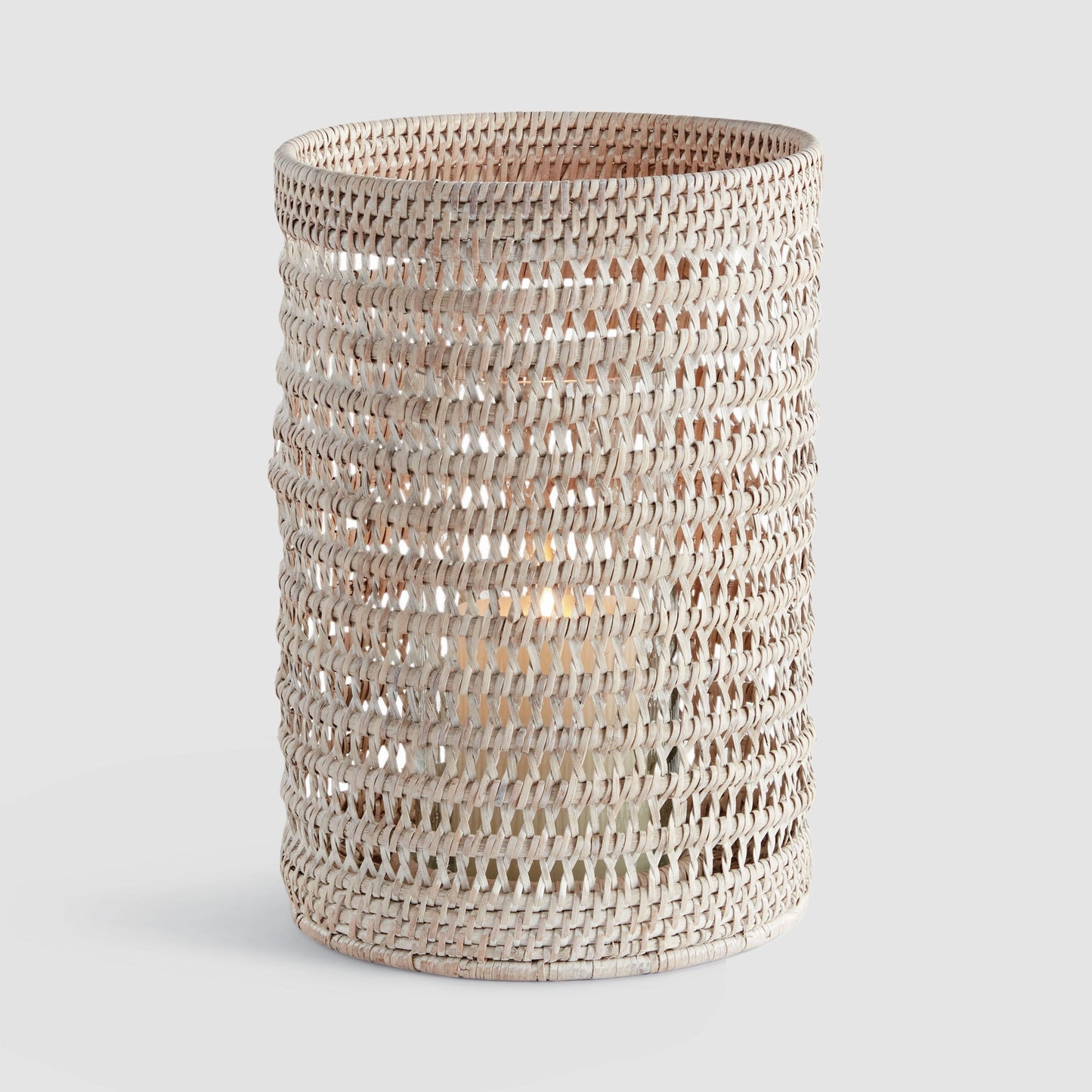 Whitewash rattan hurricane candle holder - stylish home accent (Image5).