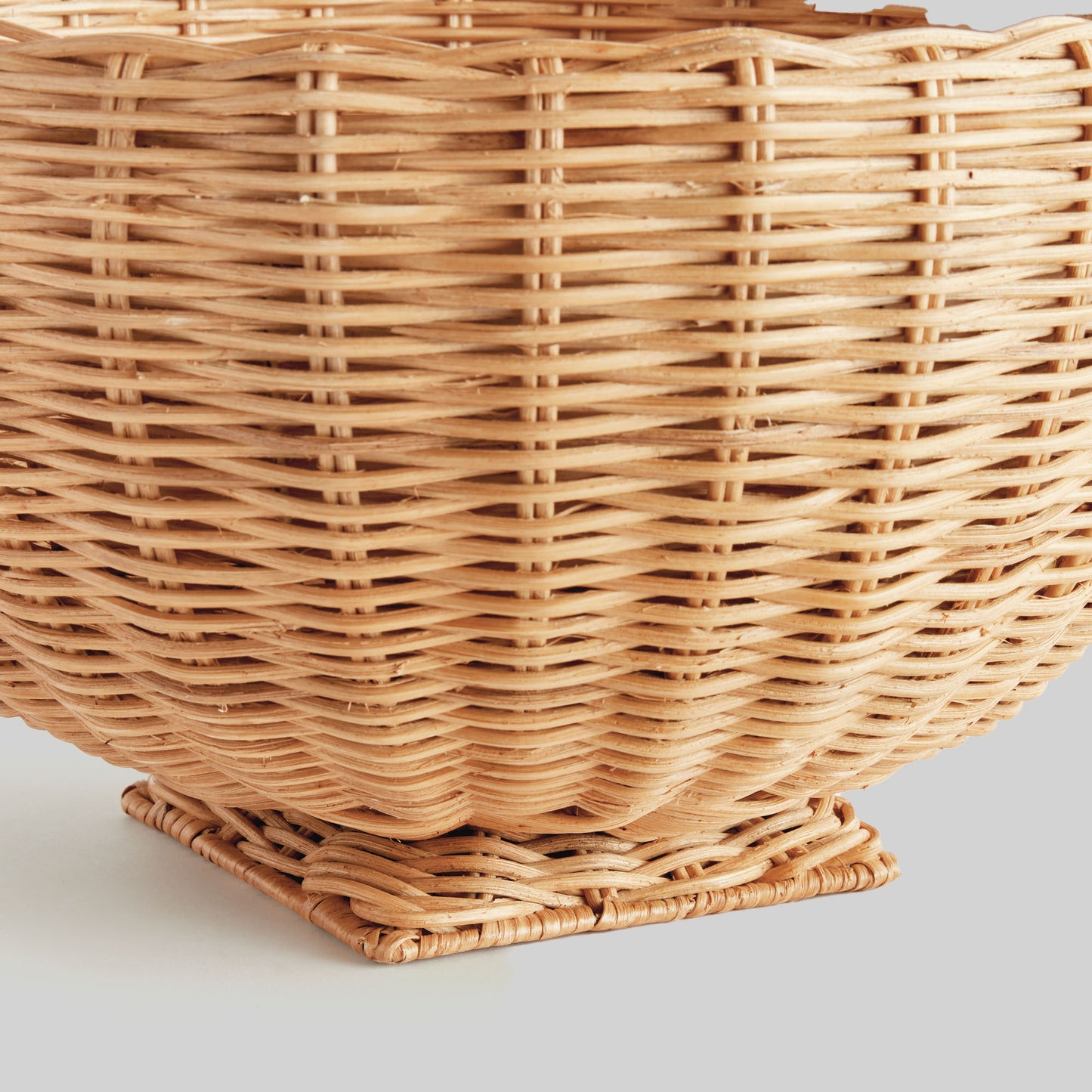 Woven rattan decorative footed 18 inch bowl - stylish home accent (Image3).