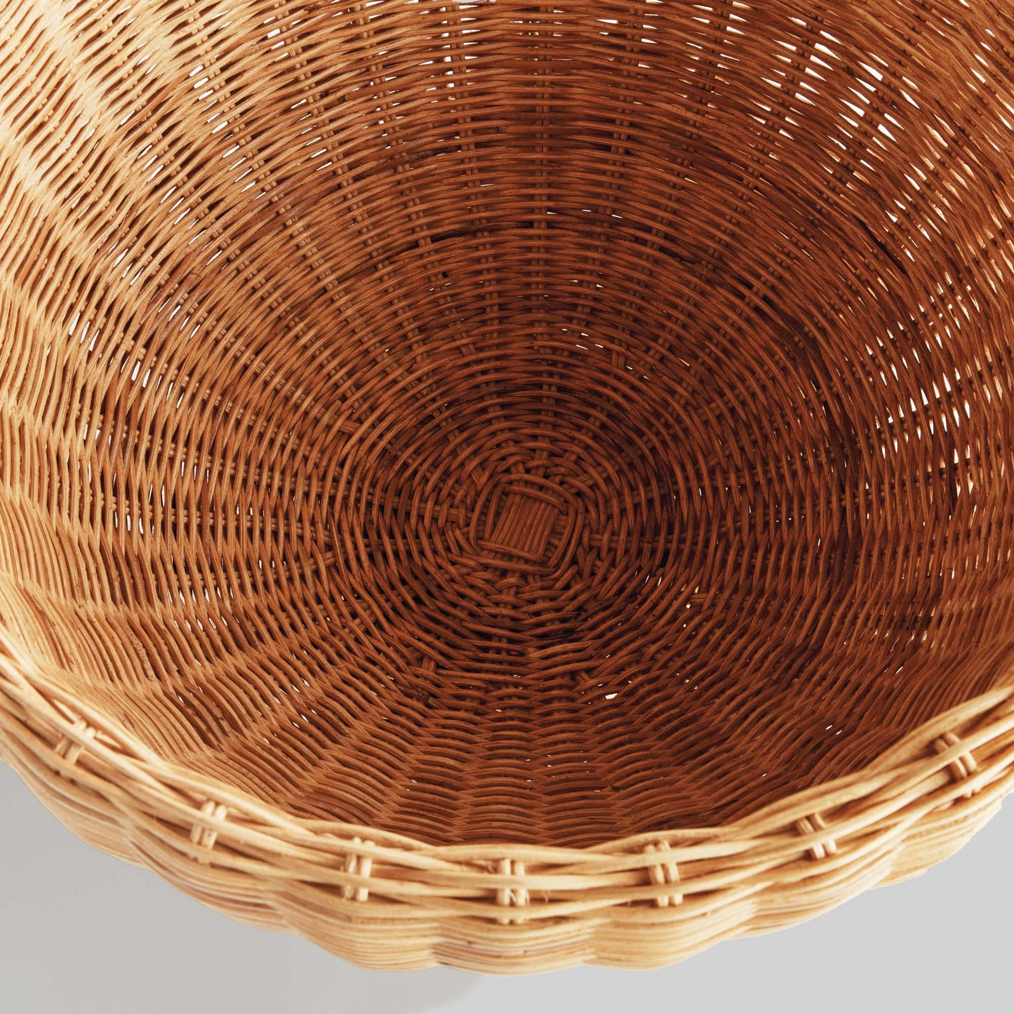 Woven rattan decorative footed 24 inch bowl - stylish home accent (Image3).