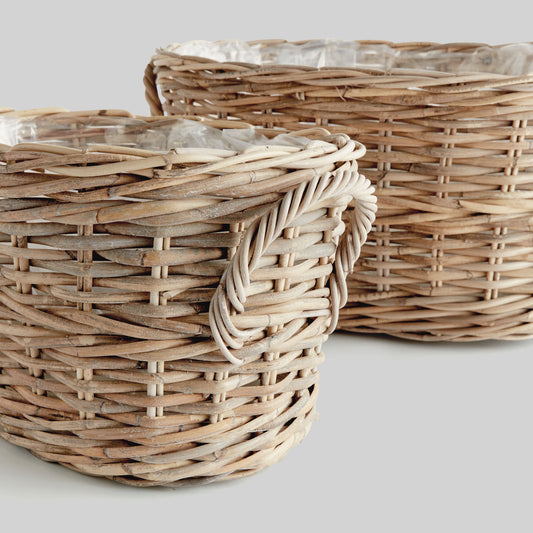 Woven rattan oval planter baskets (set of 2) - stylish home accent (Image3).