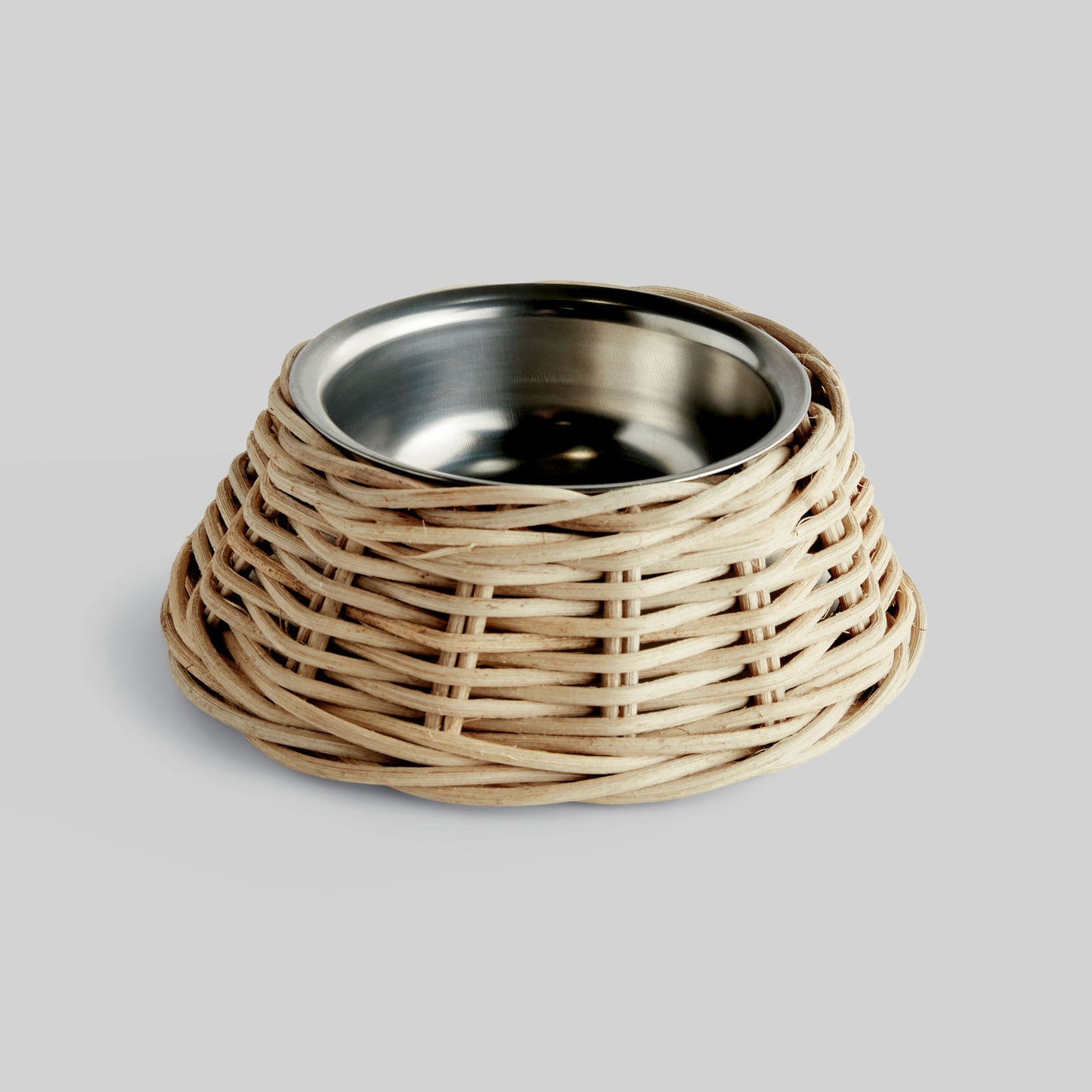 Woven rattan small pet bowl - stylish home accent (Image1).