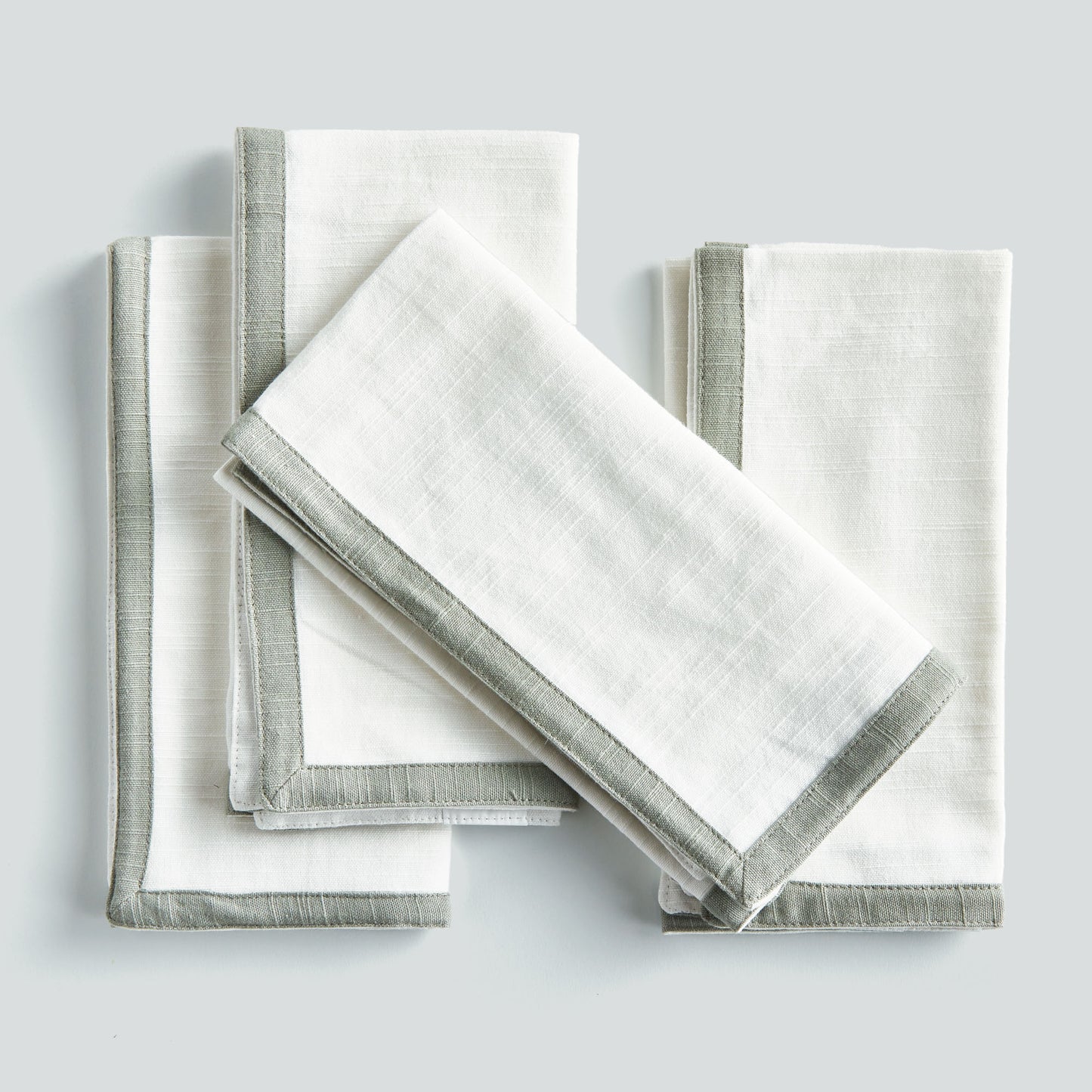 White with sage green border cotton dinner napkins (set of 4) - stylish home accent (Image3).