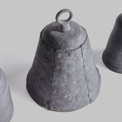 Aged zinc cast aluminum bells (set of 3) - stylish home accent (Image3).