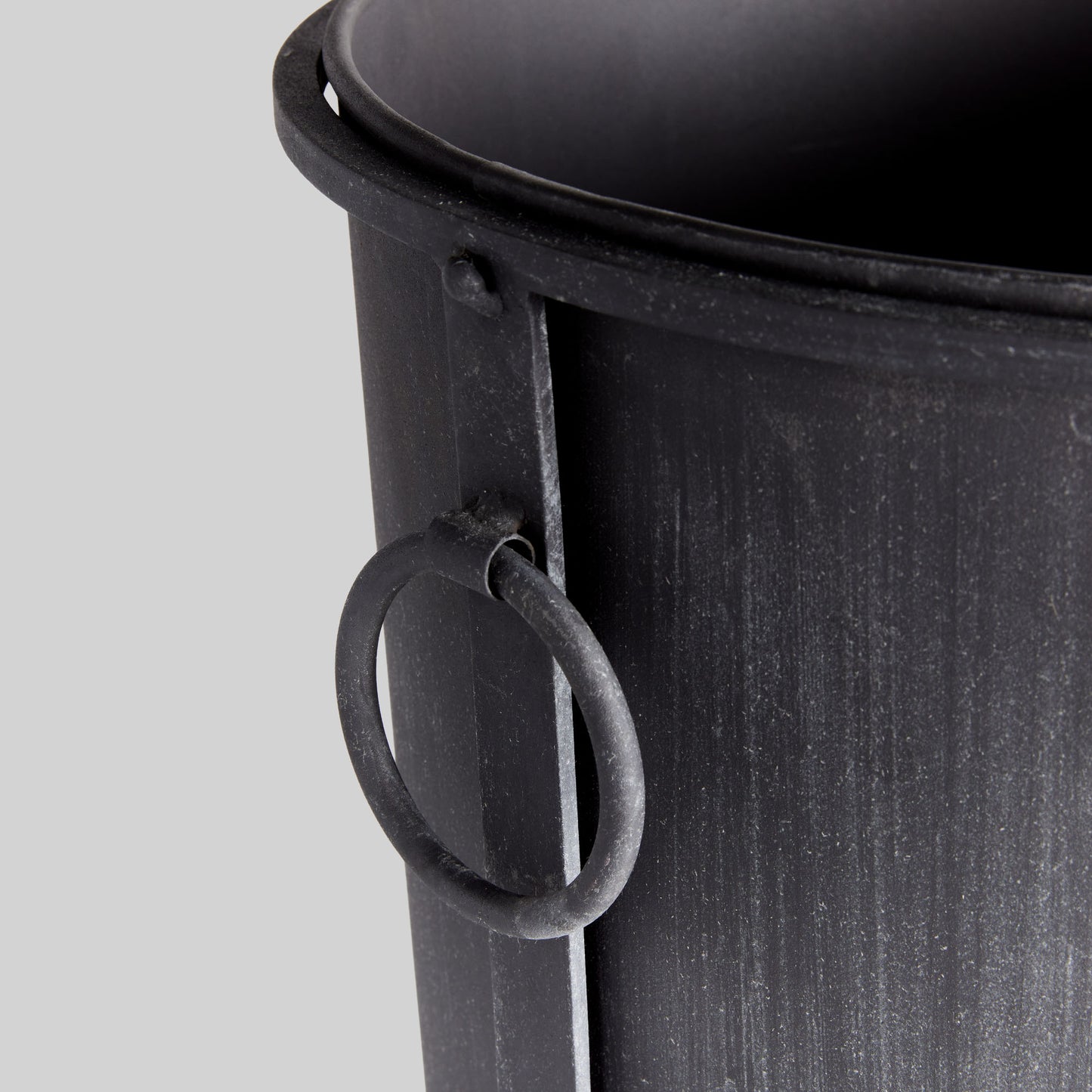 Aged zinc iron medium planter 15.5 inch - stylish home accent (Image3).