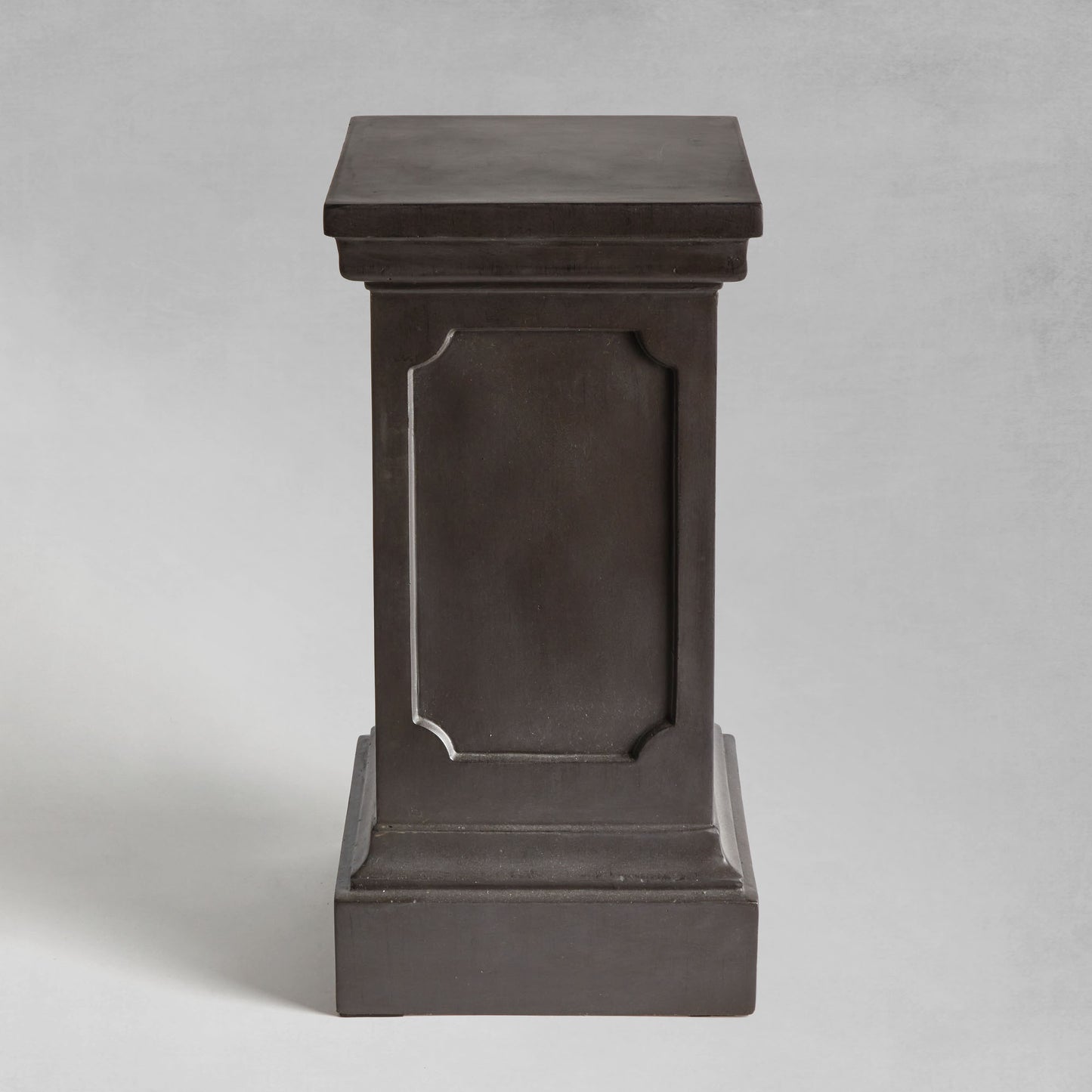 Antique black short pedestal 25.5 inch - stylish home accent (Image3).