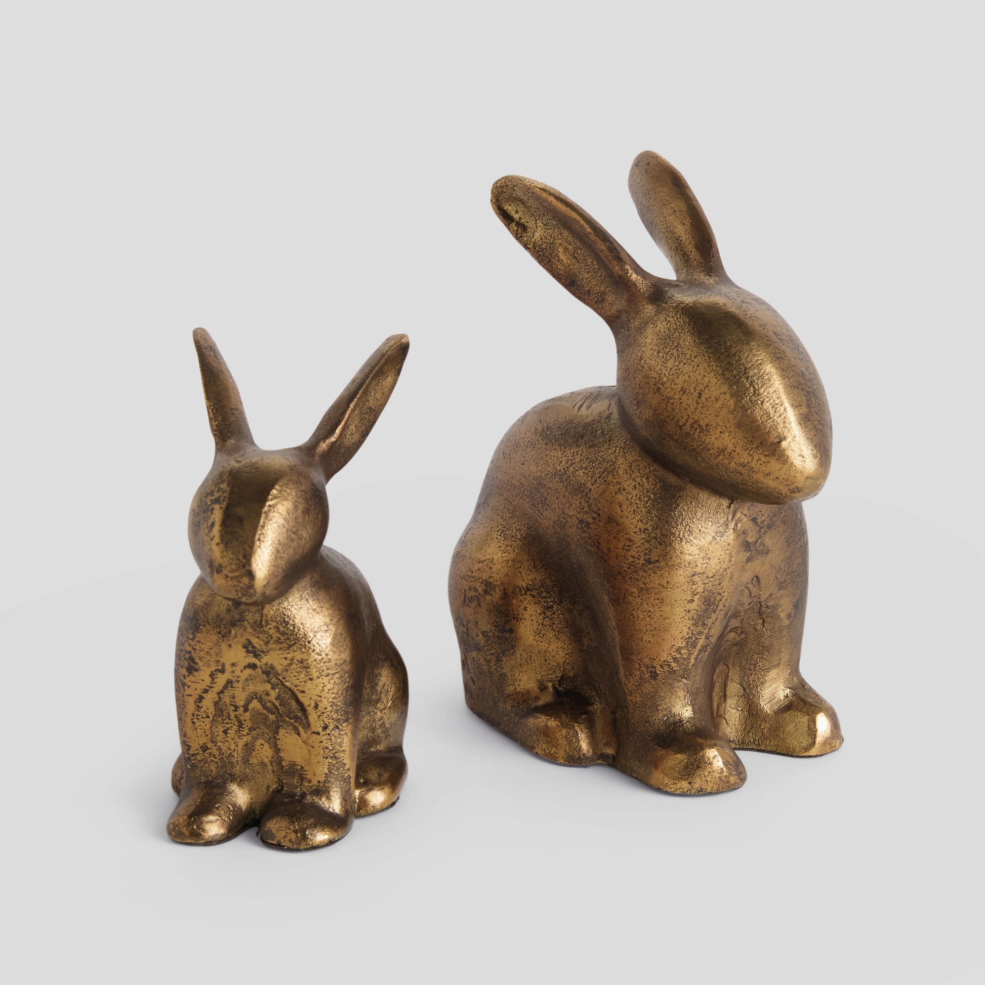 Antique brass rabbit sculpture (set of 2) - stylish home accent (Image1).