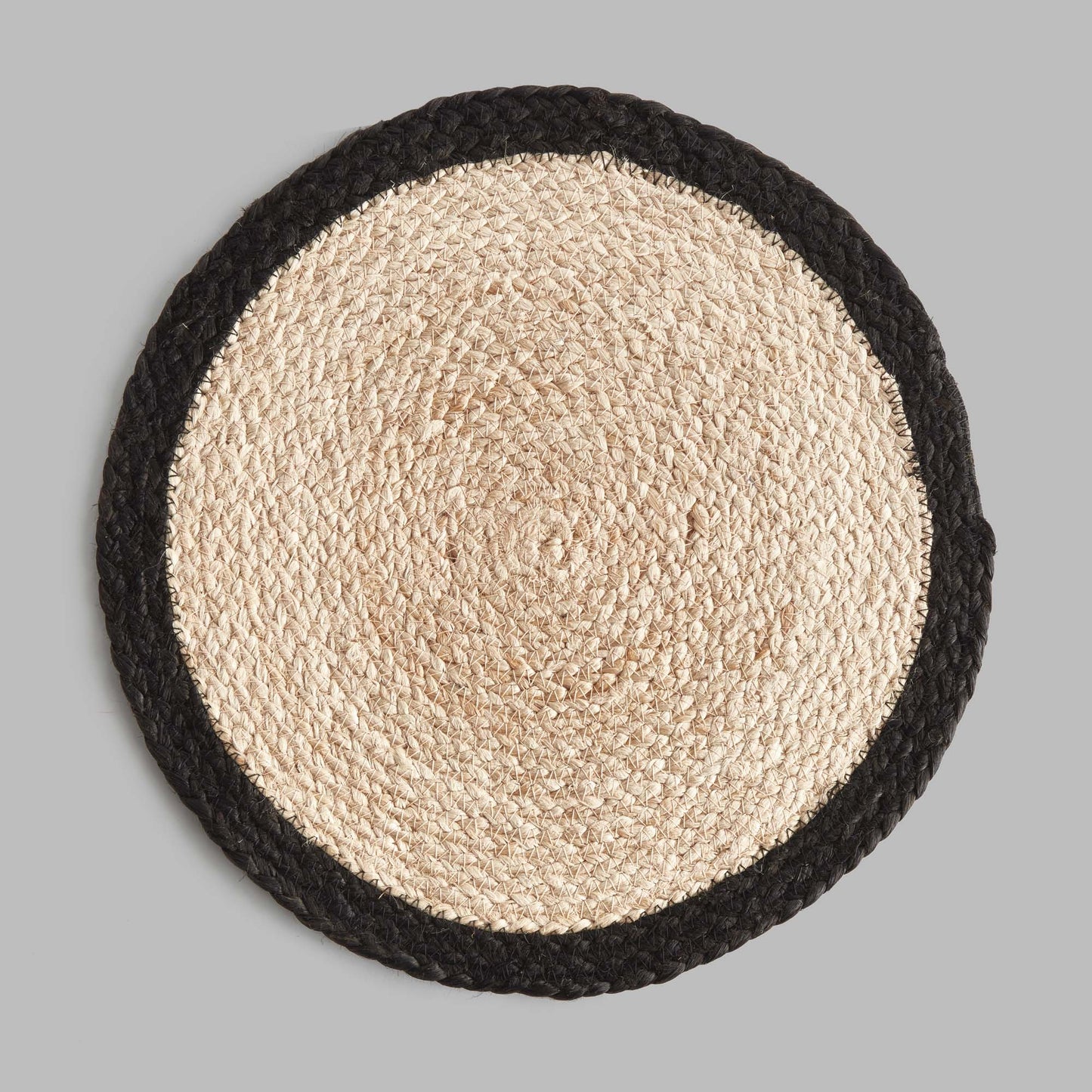 Black border jute round placemats (set of 8) - stylish home accent (Image3).