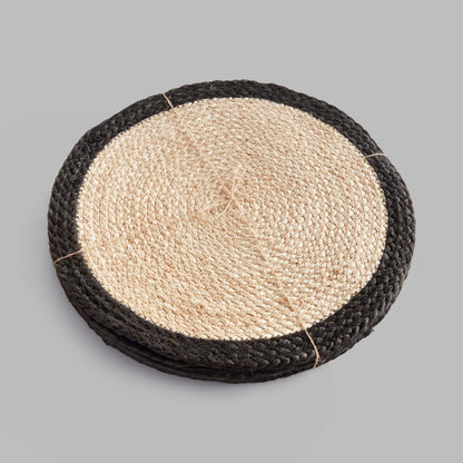 Black border jute round placemats (set of 8) - stylish home accent (Image4).
