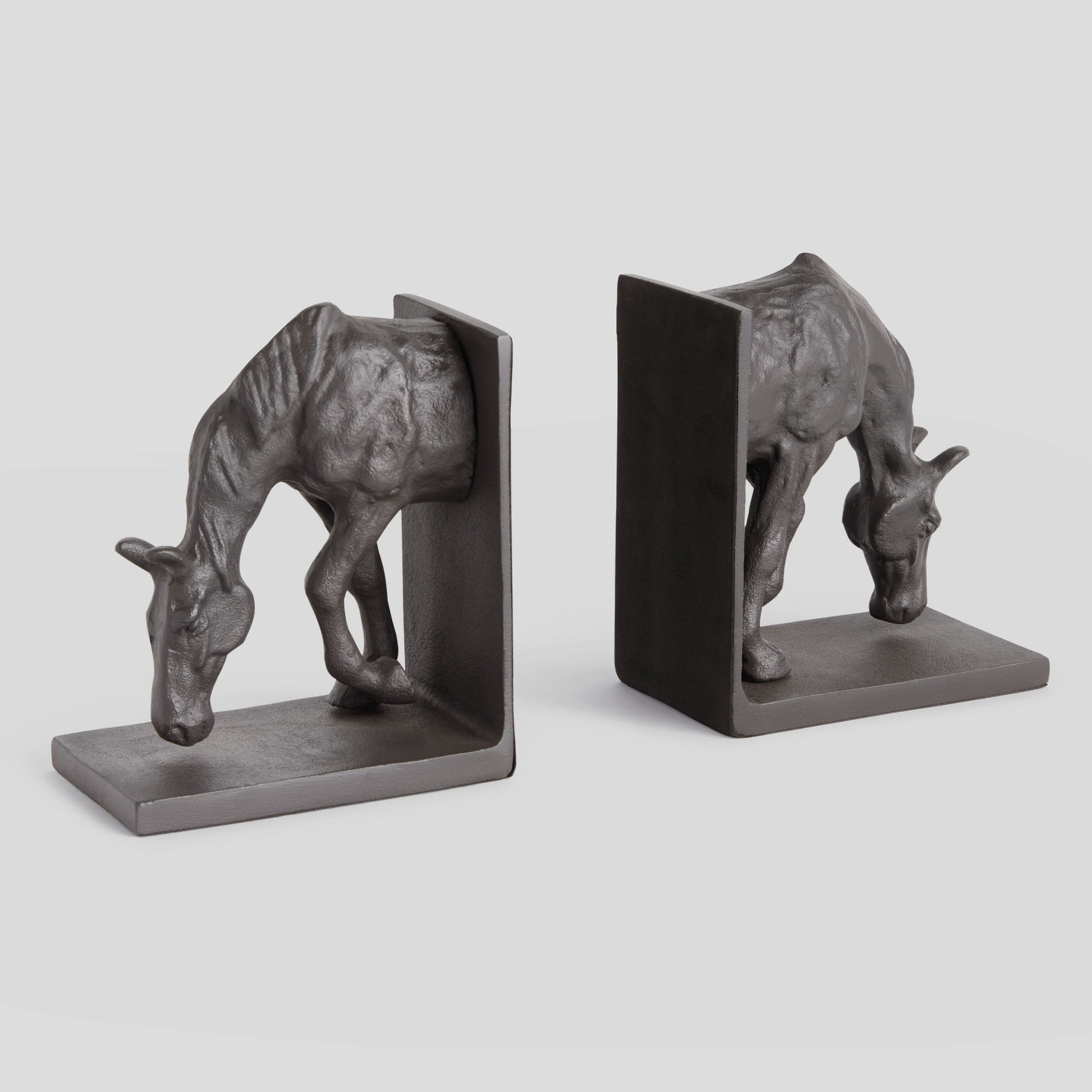 Black bronze cast aluminum horse bookends (set of 2) - stylish home accent (Image1).