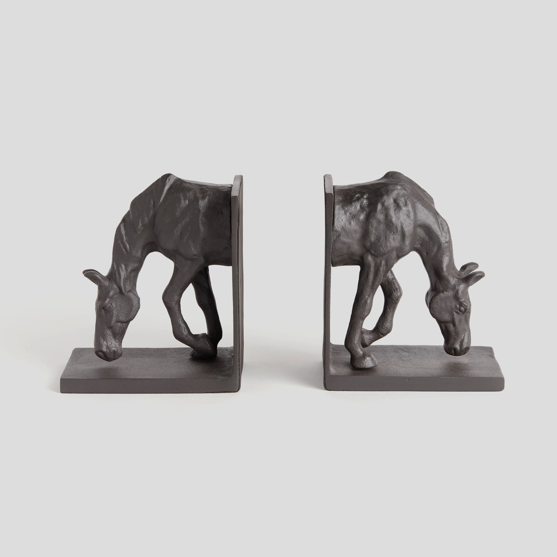Black bronze cast aluminum horse bookends (set of 2) - stylish home accent (Image2).