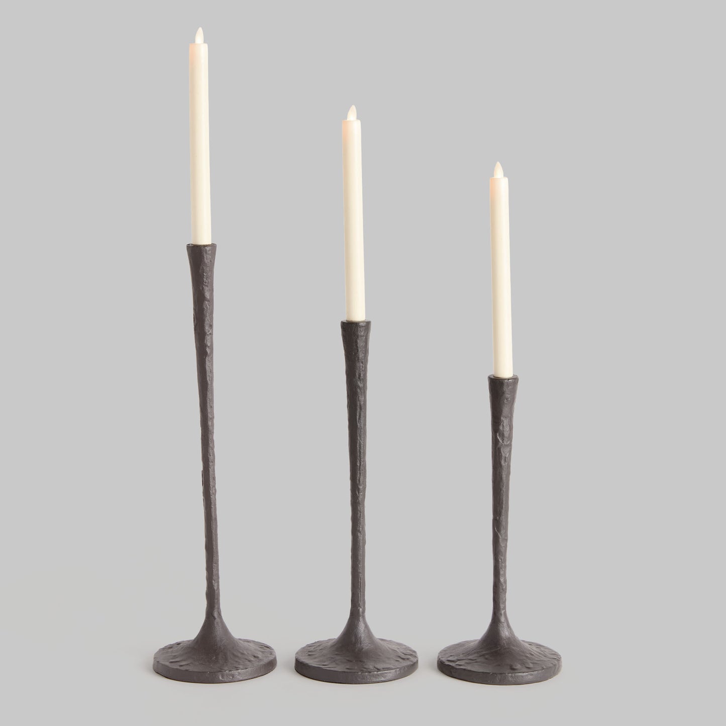 Black bronze taper candle holders (set of 3) - stylish home accent (Image4).