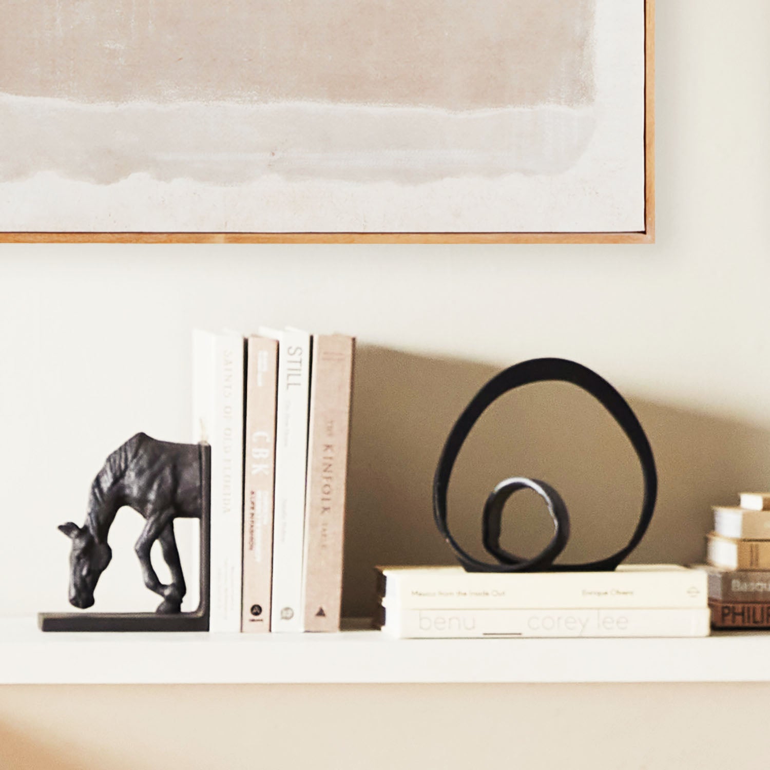 Black matte cast aluminum sculpture - stylish home accent (Image3).