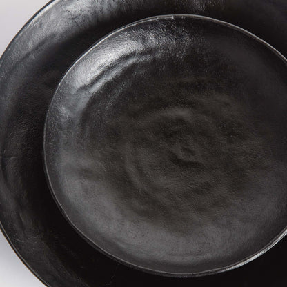 Black textured aluminum round decorative bowls (set of 2) - stylish home accent (Image2).