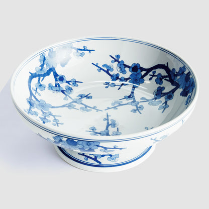 Blue and white ceramic footed bowl - stylish home accent (Image4).