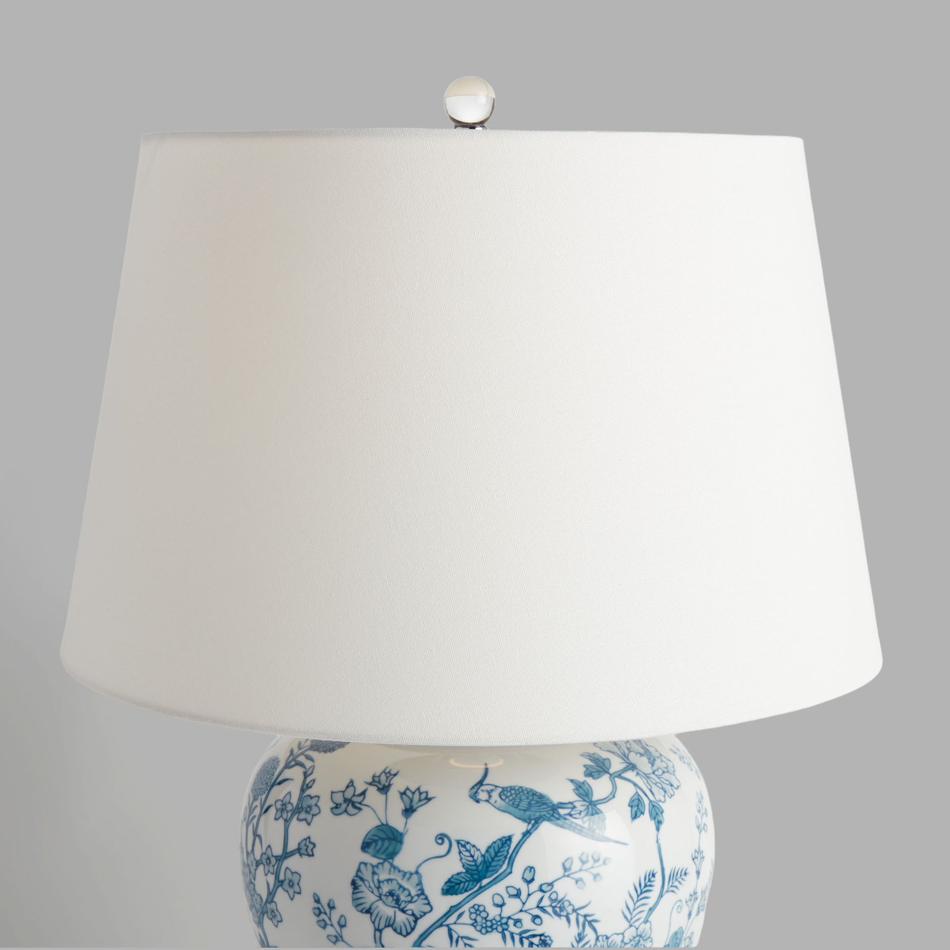 Blue and white chinoiserie hand-painted porcelain lamp - stylish home accent (Image5).