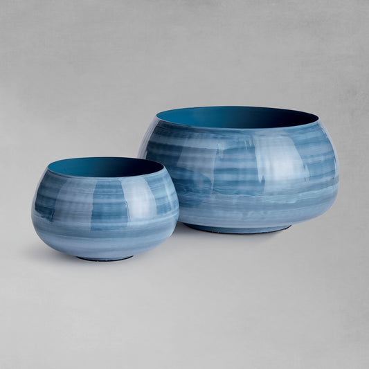Blue gray enameled iron low bowls (set of 2) - stylish home accent (Image1).