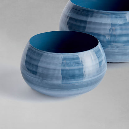 Blue gray enameled iron low bowls (set of 2) - stylish home accent (Image3).